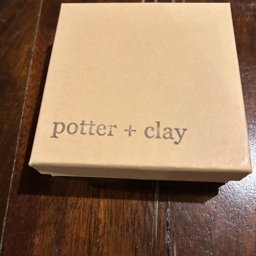 Potter + Clay Tan Box - Picture 3 of 3